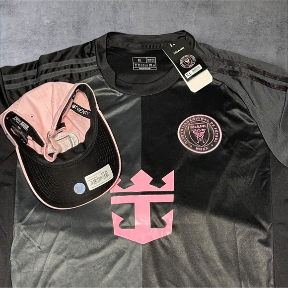 Inter Miami Black Jersey Messi #10 Size XL + Pink Hat NWT - Picture 3 of 4